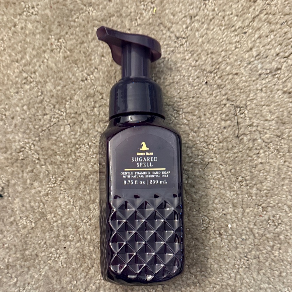 Bath & Body Works Sugared Spell Foaming Hand Soap - Dark Purple